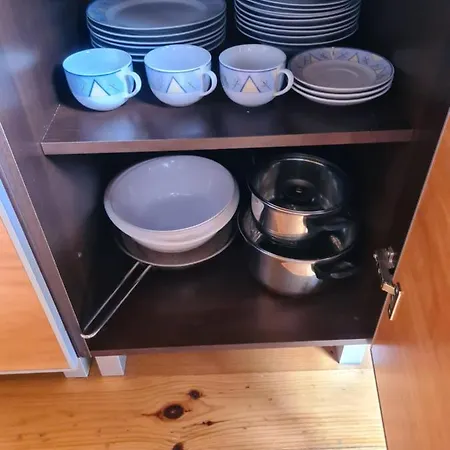 Orman Evi I Morska Dolina *